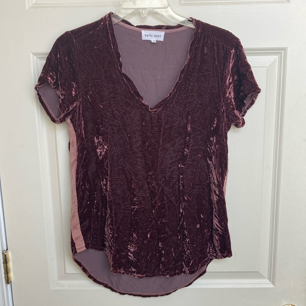 Bella Dahl Crushed Velvet Purple V Neck Tee